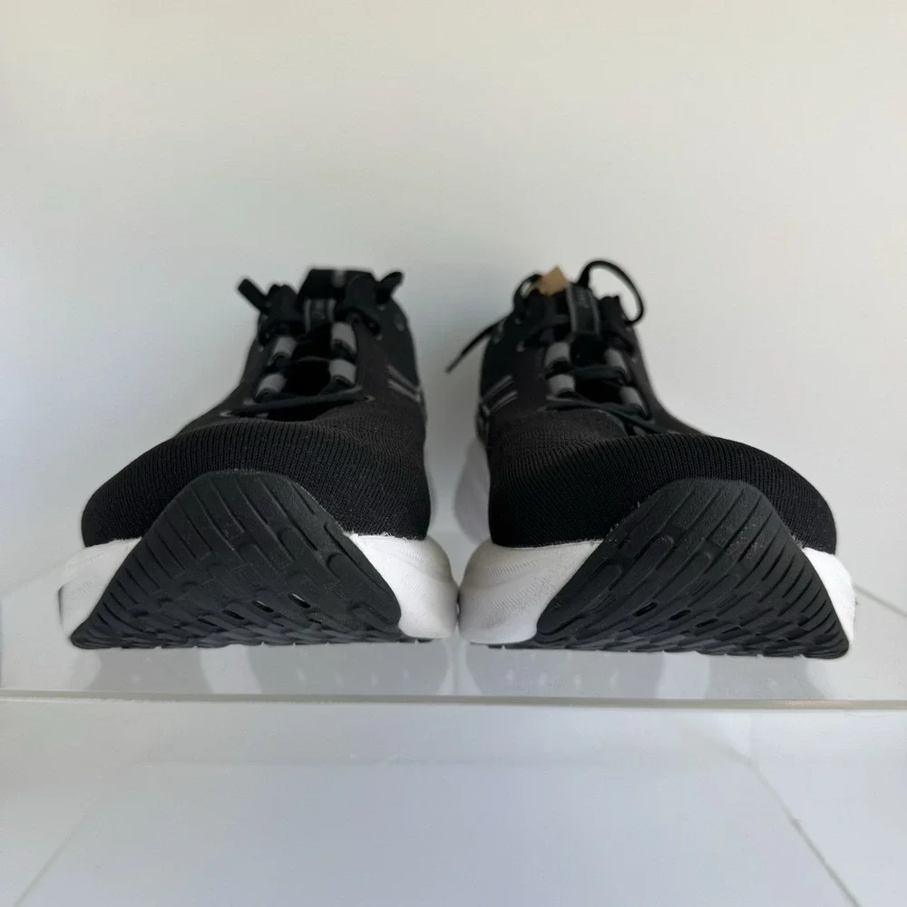 Brand New Asics Gel Nimbus 26 Black Running 1012B601 Women's Size 11 / Men 9.5